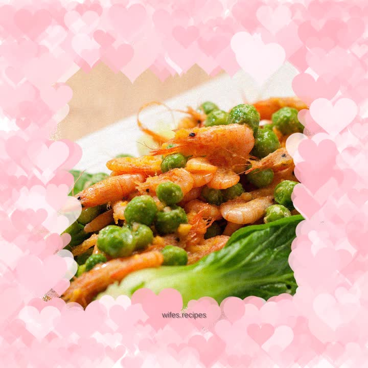 Fried river shrimp with salted egg yolk