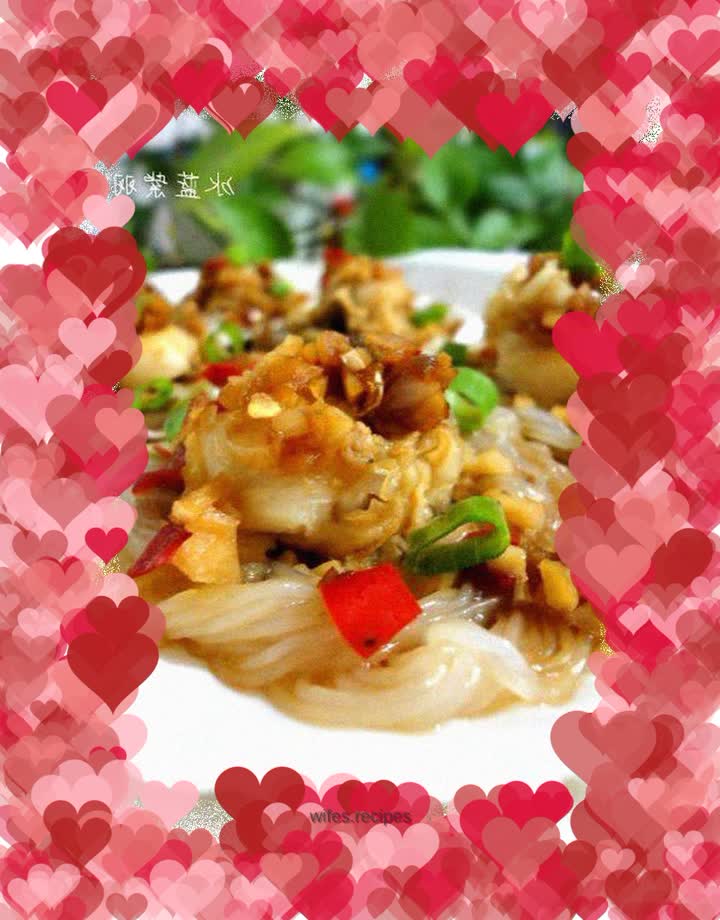 Steamed scallops with garlic vermicelli