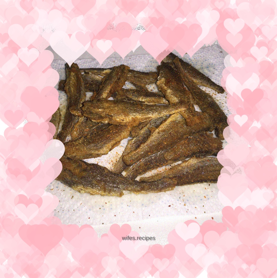 Crispy fried yellow croaker