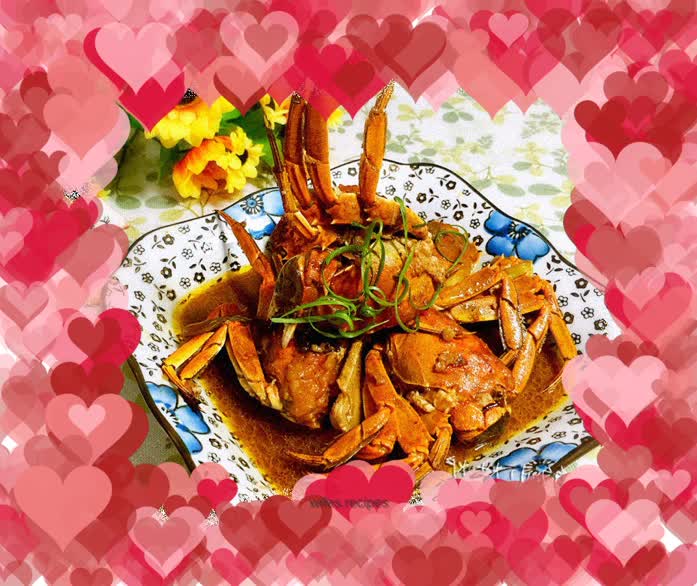 Sauce-flavored noodles with crab