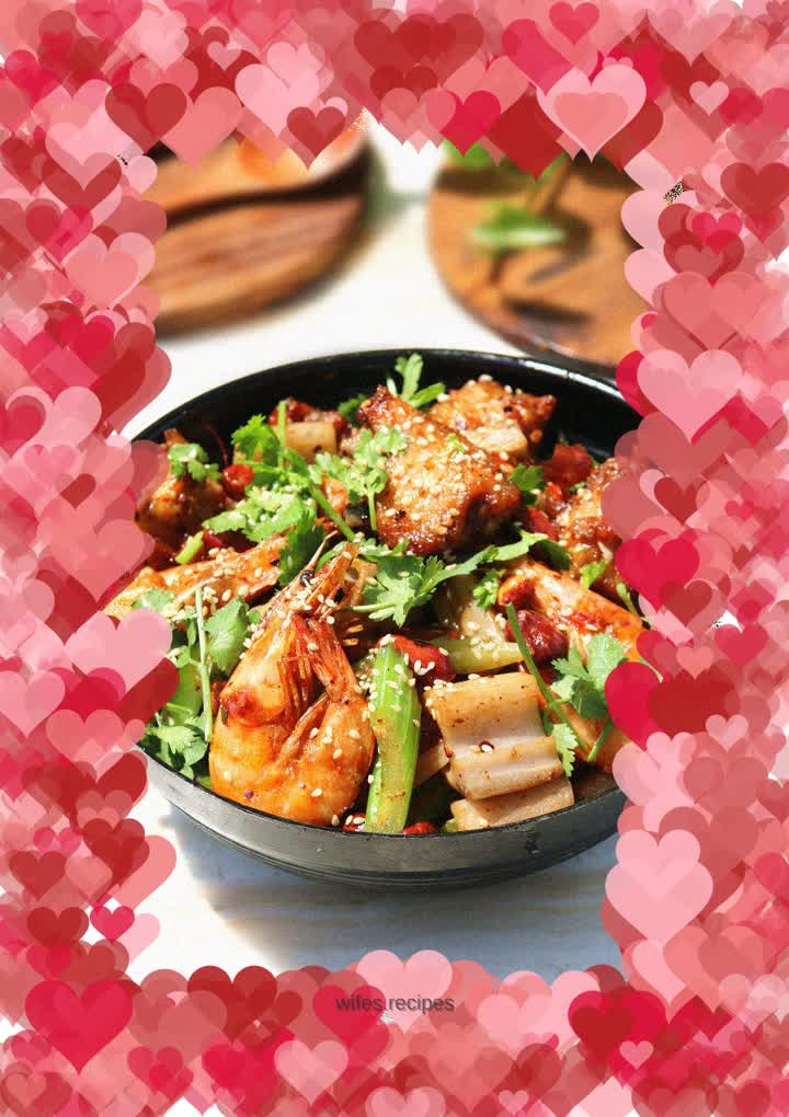 Dry pot chicken wings and shrimp