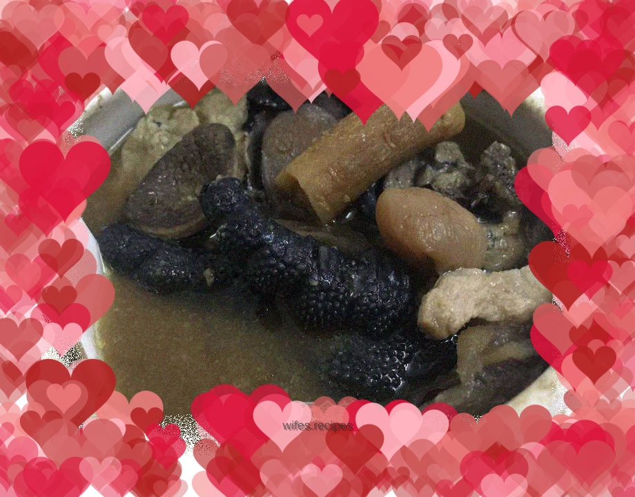 Deer tail meat, pine mushroom stewed black-bone chicken