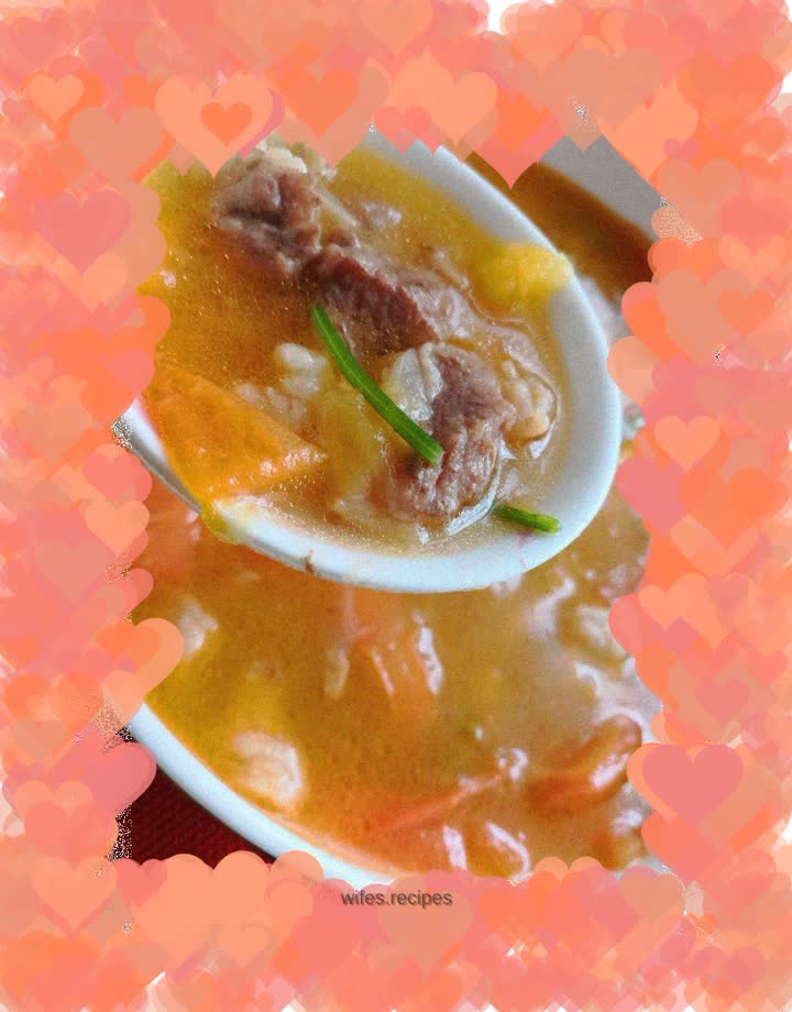 Beef brisket and persimmon soup