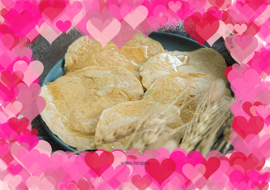 Super quick breakfast pumpkin oatmeal pancakes