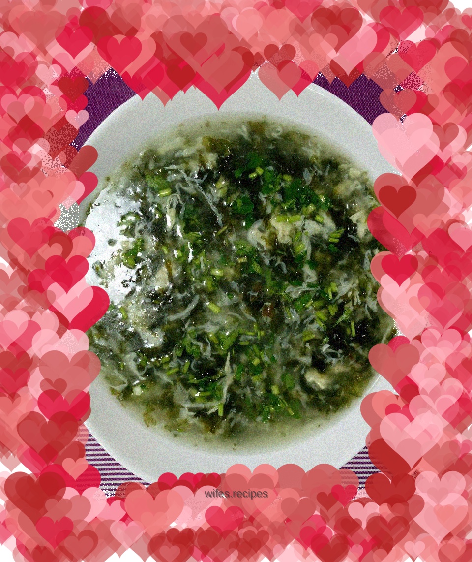 Seaweed and egg drop soup
