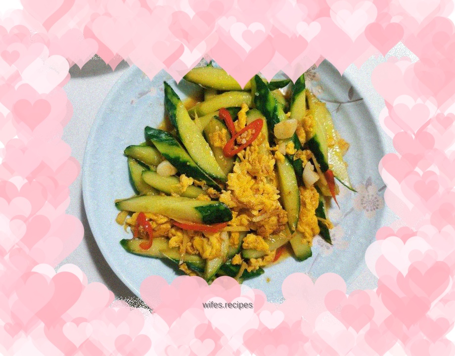 Cucumber scrambled eggs