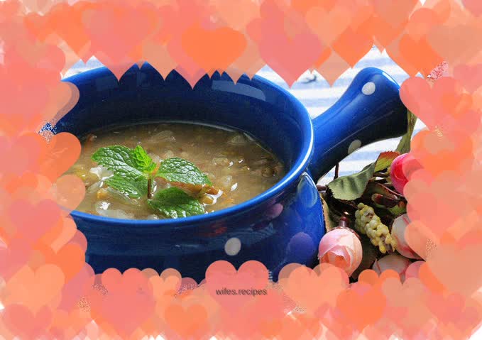 Heart-warming syrup—tangerine peel, white fungus and mung bean paste