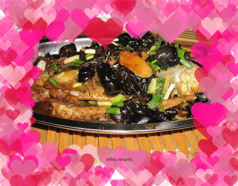 Braised Qiandao Lake crucian carp with black fungus