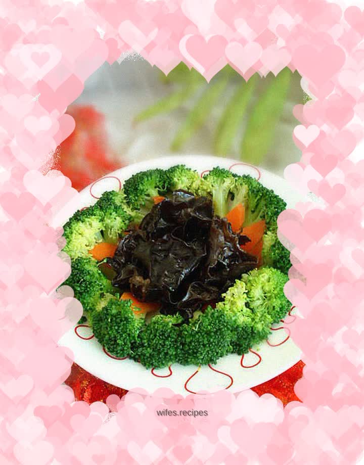 Broccoli mixed with fungus