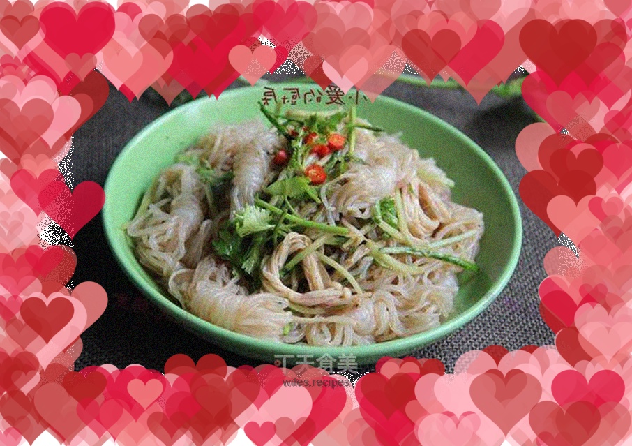 Mustard skillfully mixed with konjac shreds