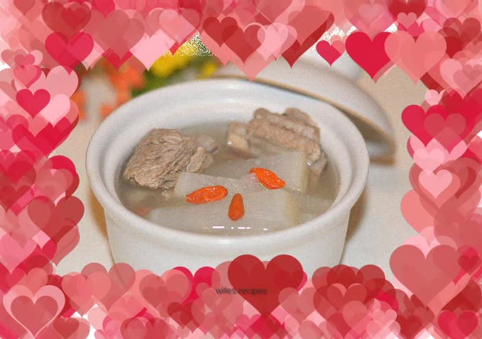 White radish and pork ribs soup