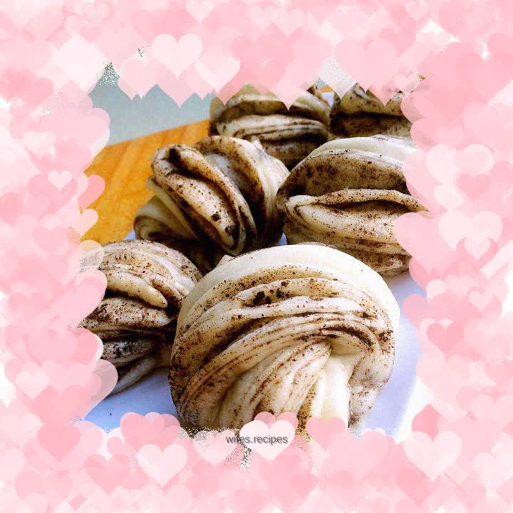 Healthy black sesame rolls