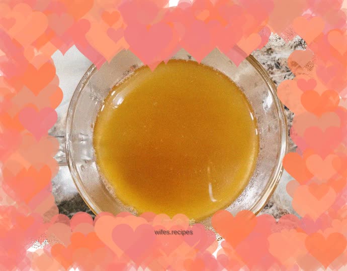 Perilla honey and white radish juice for relieving cough and reducing phlegm