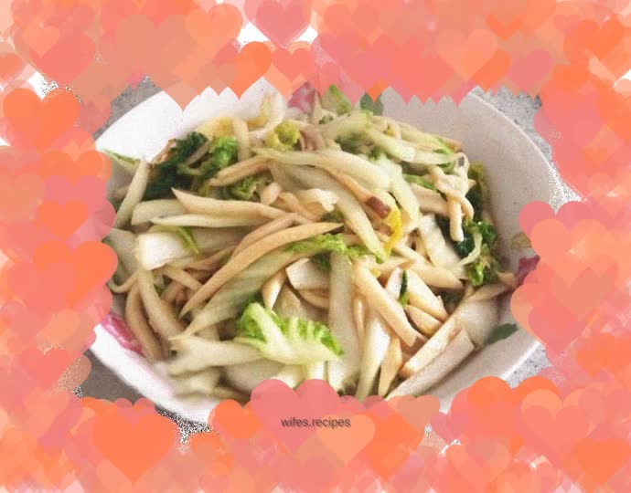 Stir-fried king oyster mushrooms and black cabbage