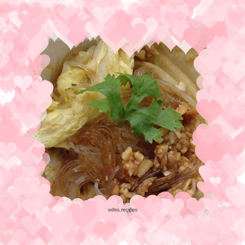 Steamed Baby Cabbage with Garlic Vermicelli