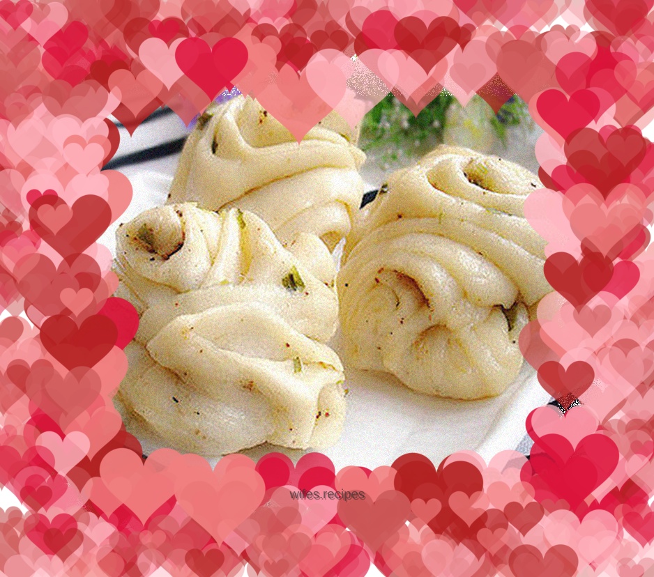 Salt and pepper chive rolls