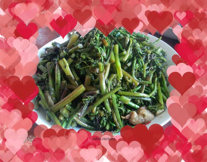 Stir-fried pork with fresh bracken