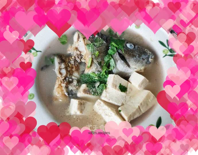 Fish head and tofu soup