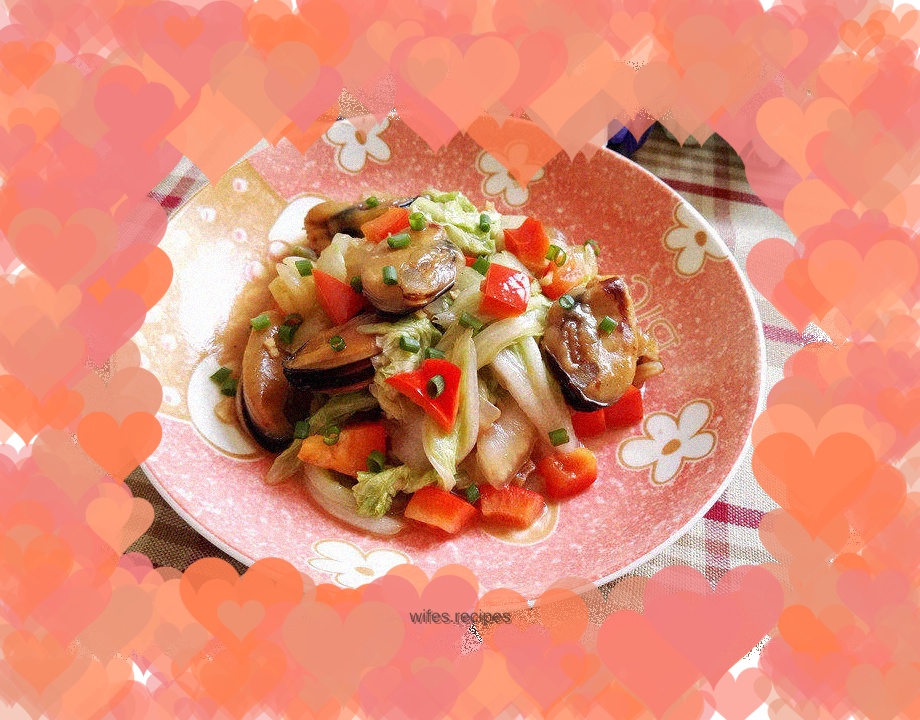 Stir-fried mussels and cabbage