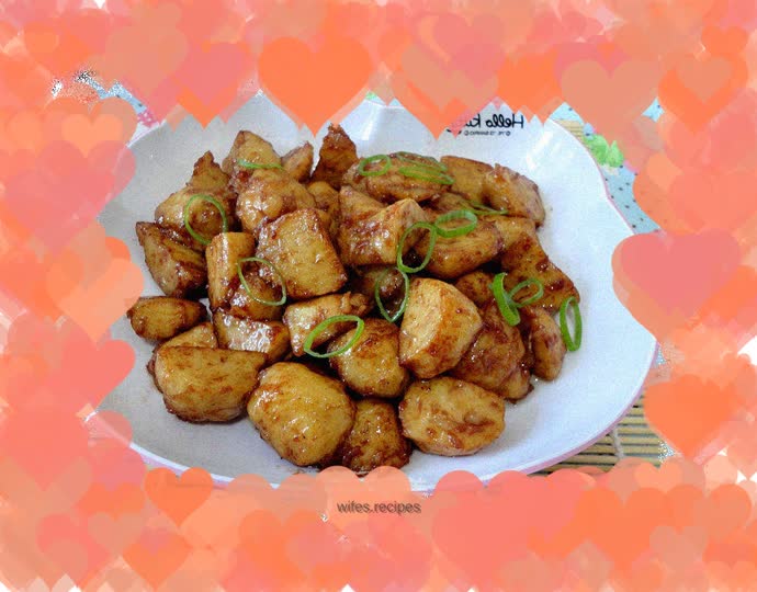 Fried cuttlefish balls with seafood sauce