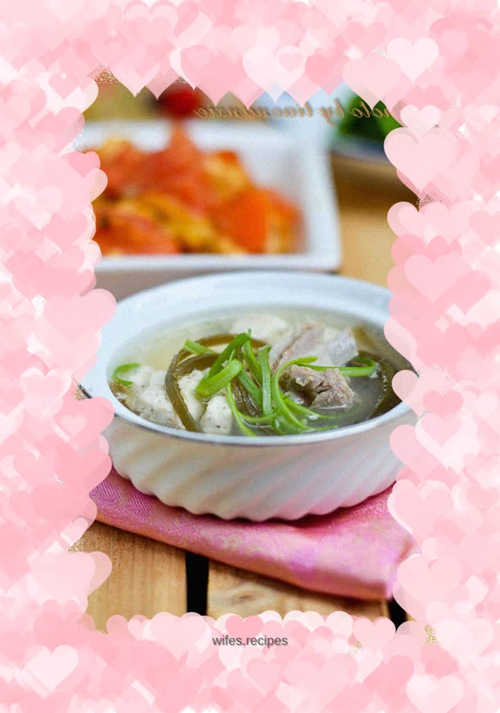 Kelp, tofu and lamb chop soup