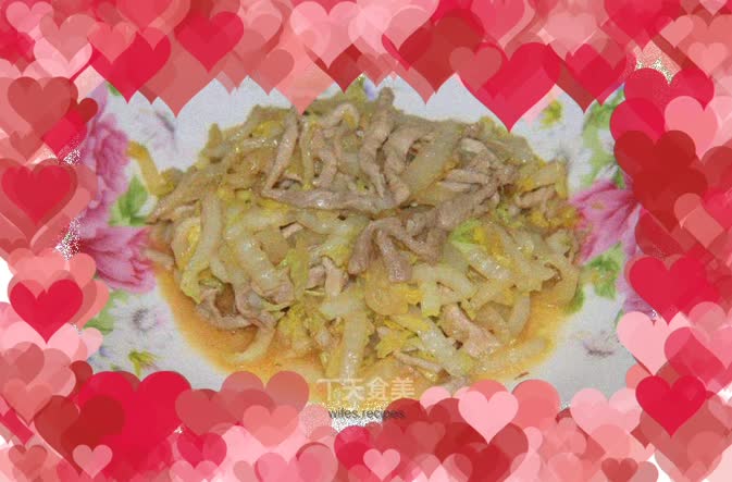 Stir-fried shredded pork with cabbage