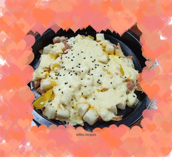 Cheese buns with diced ham