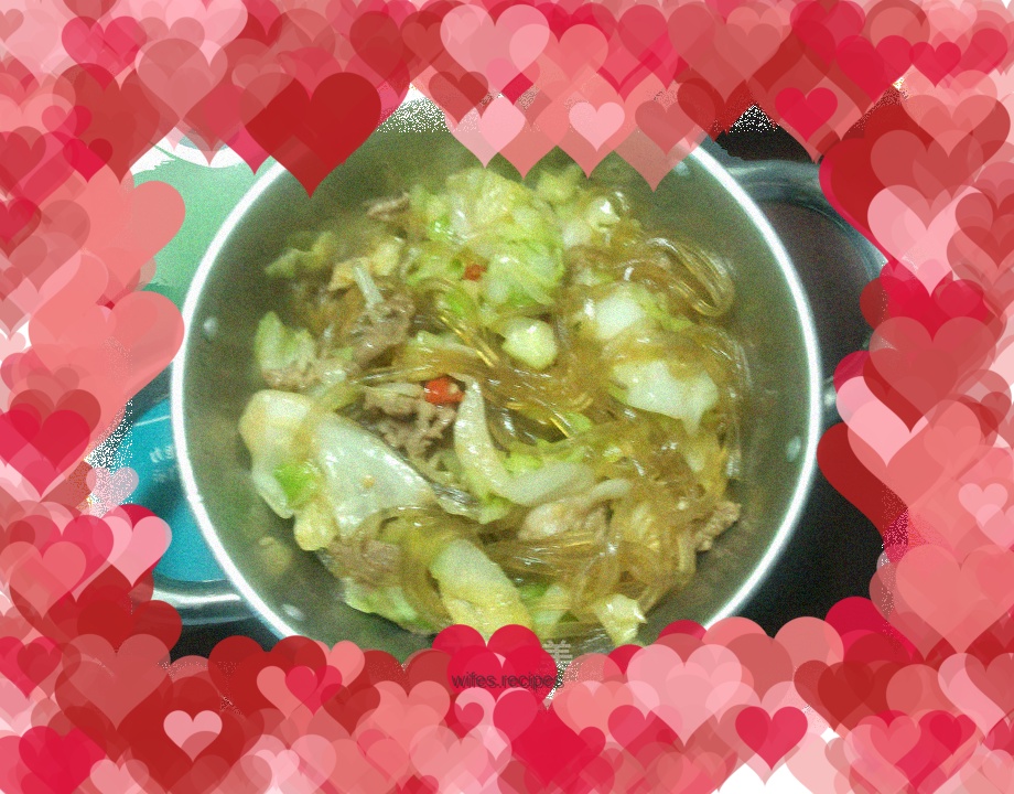 Stir-fried minced meat with vermicelli and lotus root