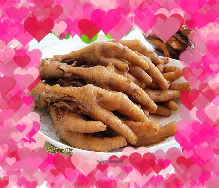 Delicious Braised Chicken Feet