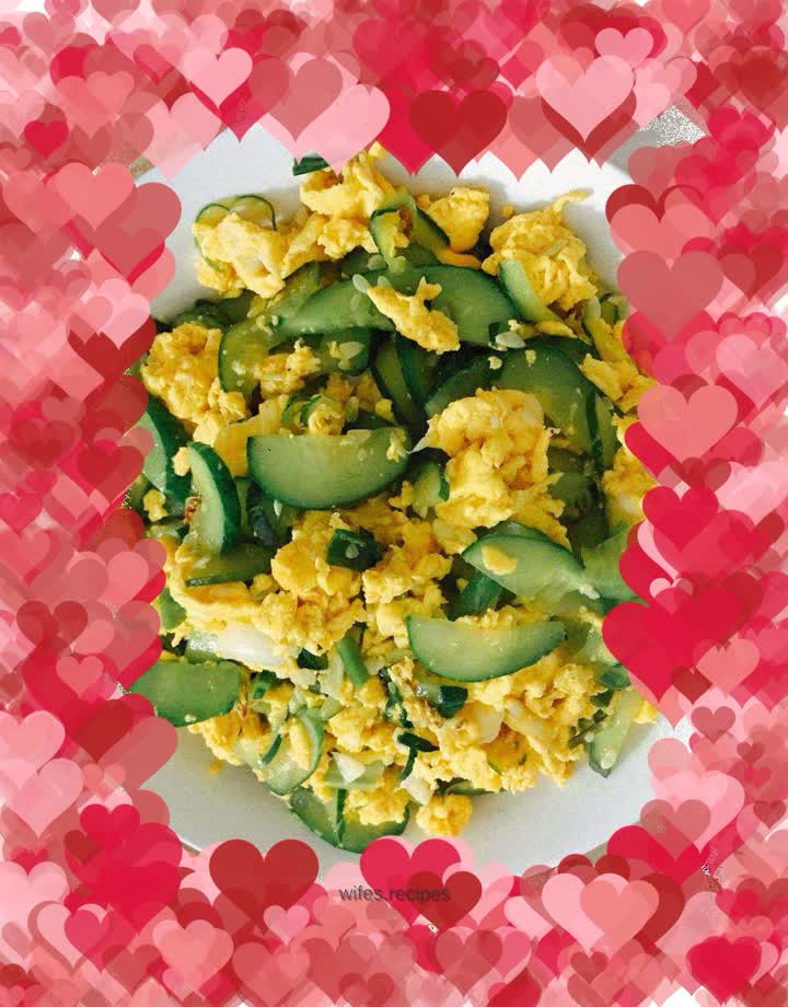 Fried cucumber with duck eggs