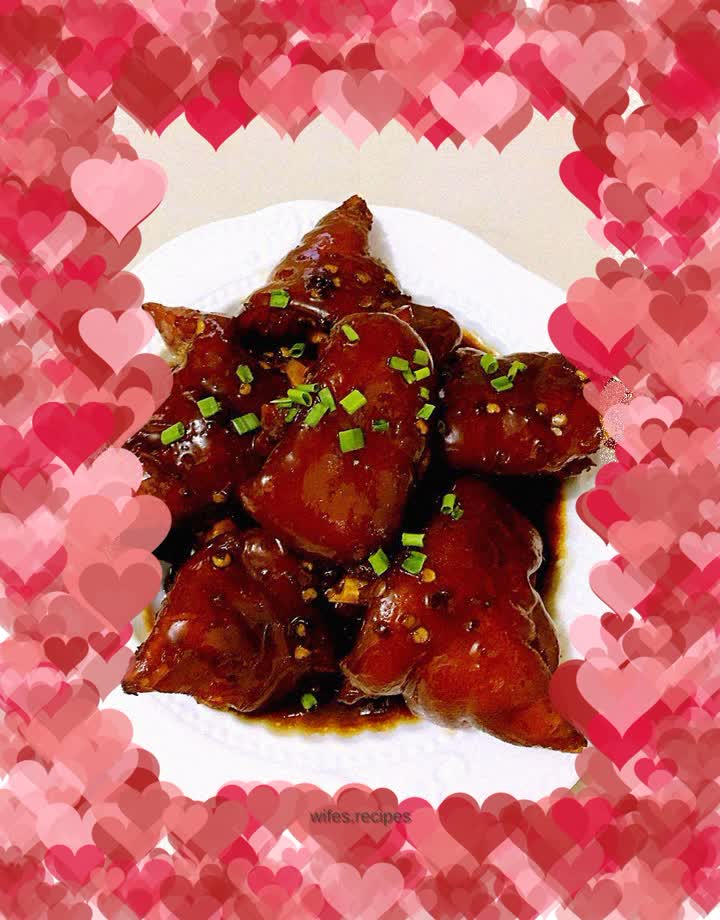 Braised pork trotters