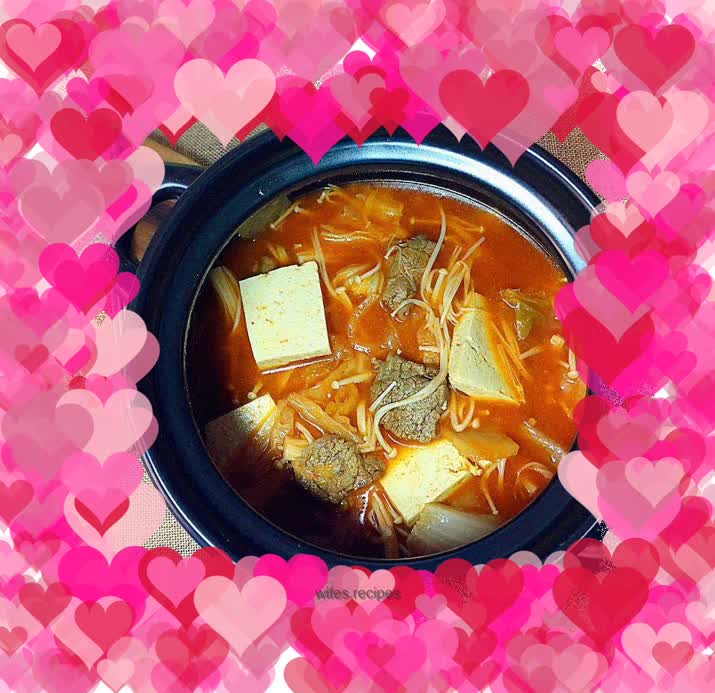 Korean beef kimchi soup
