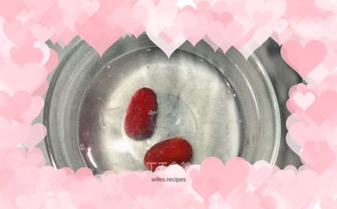 Bird's Nest with Rock Sugar and Red Dates