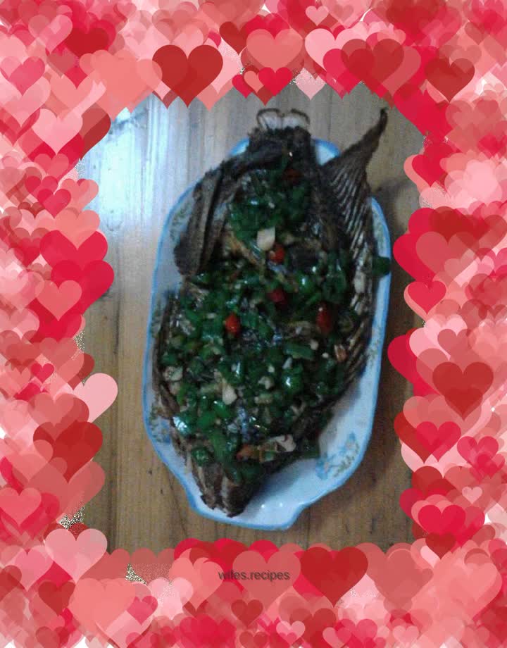 Braised crucian carp