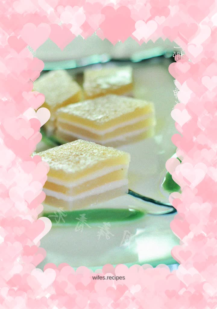 Two-color coconut milk water chestnut cake