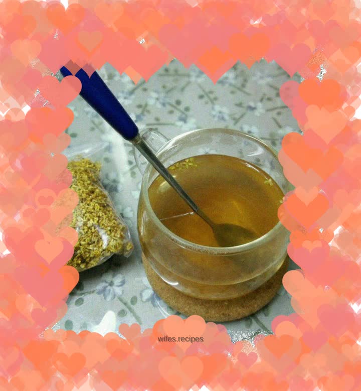 Drink sour plum soup in summer