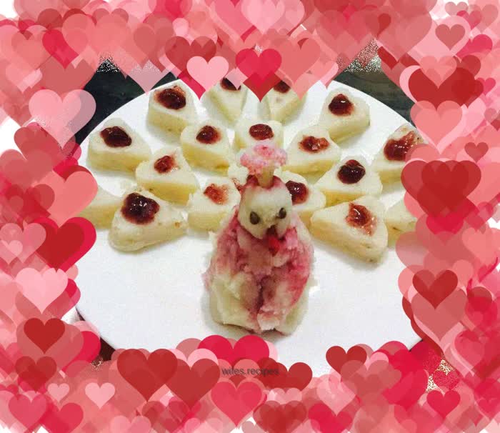 Honey Blueberry Yam—Peacock in full bloom