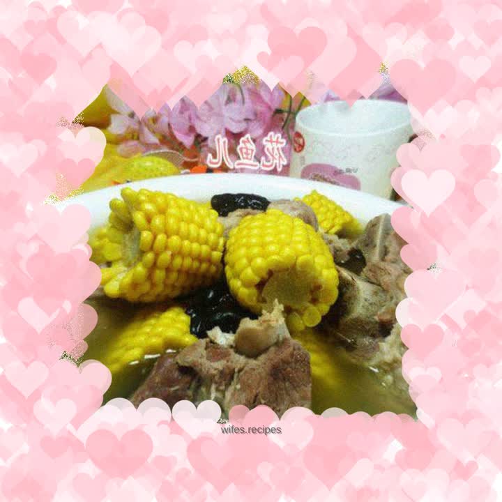 Black fungus, sweet corn, meat and bone soup