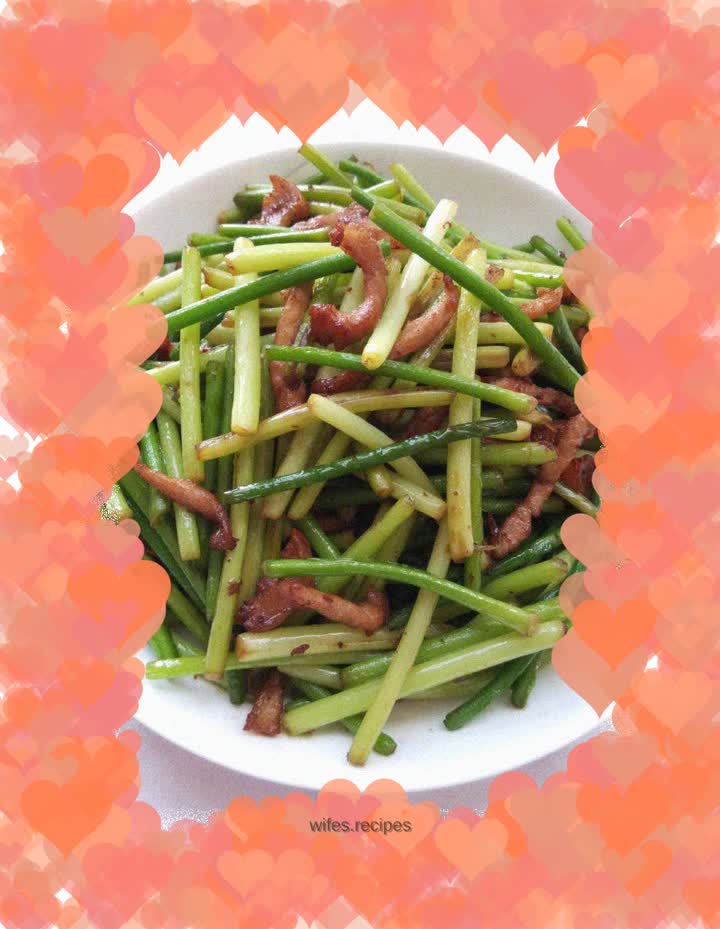 Stir-fried pork with garlic sprouts