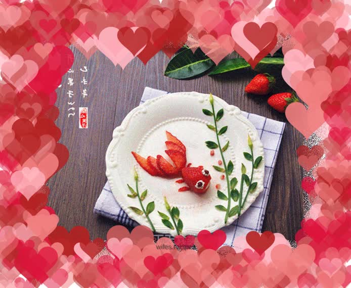 Goldfish (strawberry creative arrangement)