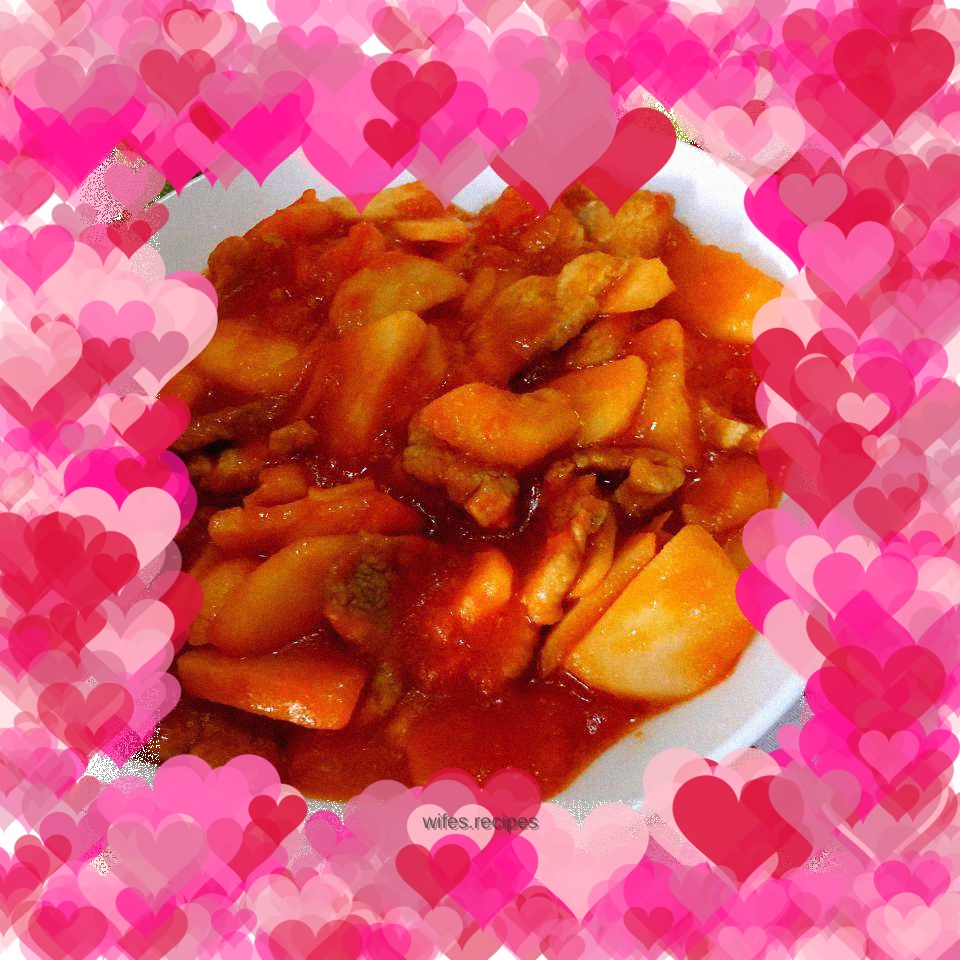 Stir-fried water chestnuts with tenderloin