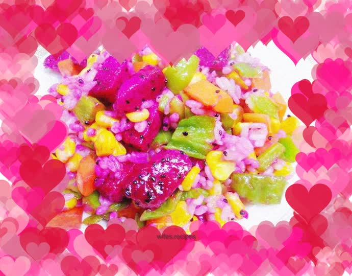 Colorful dragon fruit fried rice, baby food, corn, carrots, green peppers, rice