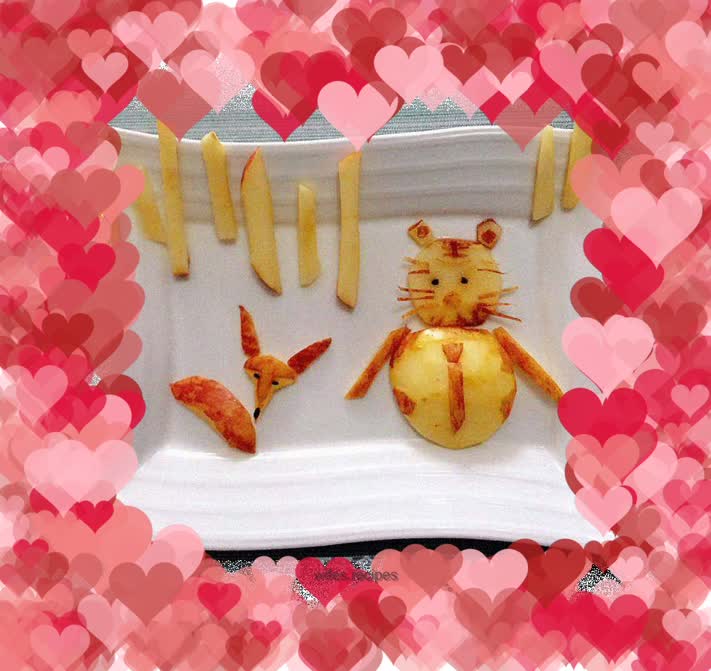 The fox pretends to be the tiger's power