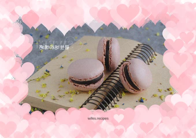 Chocolate Macaron