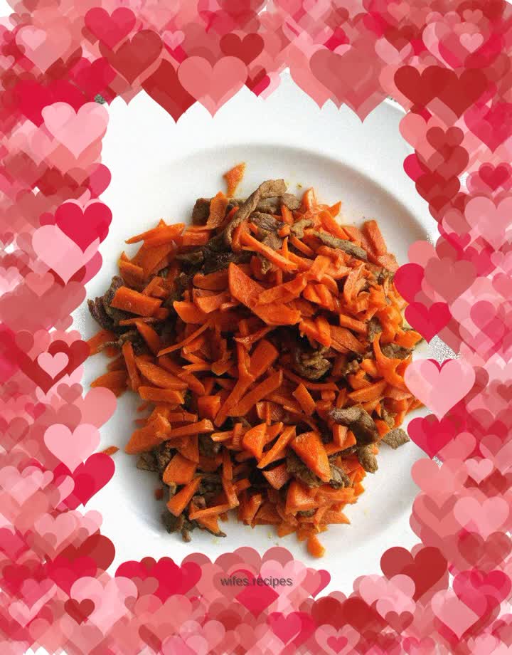 Stir-fried shredded beef with carrots
