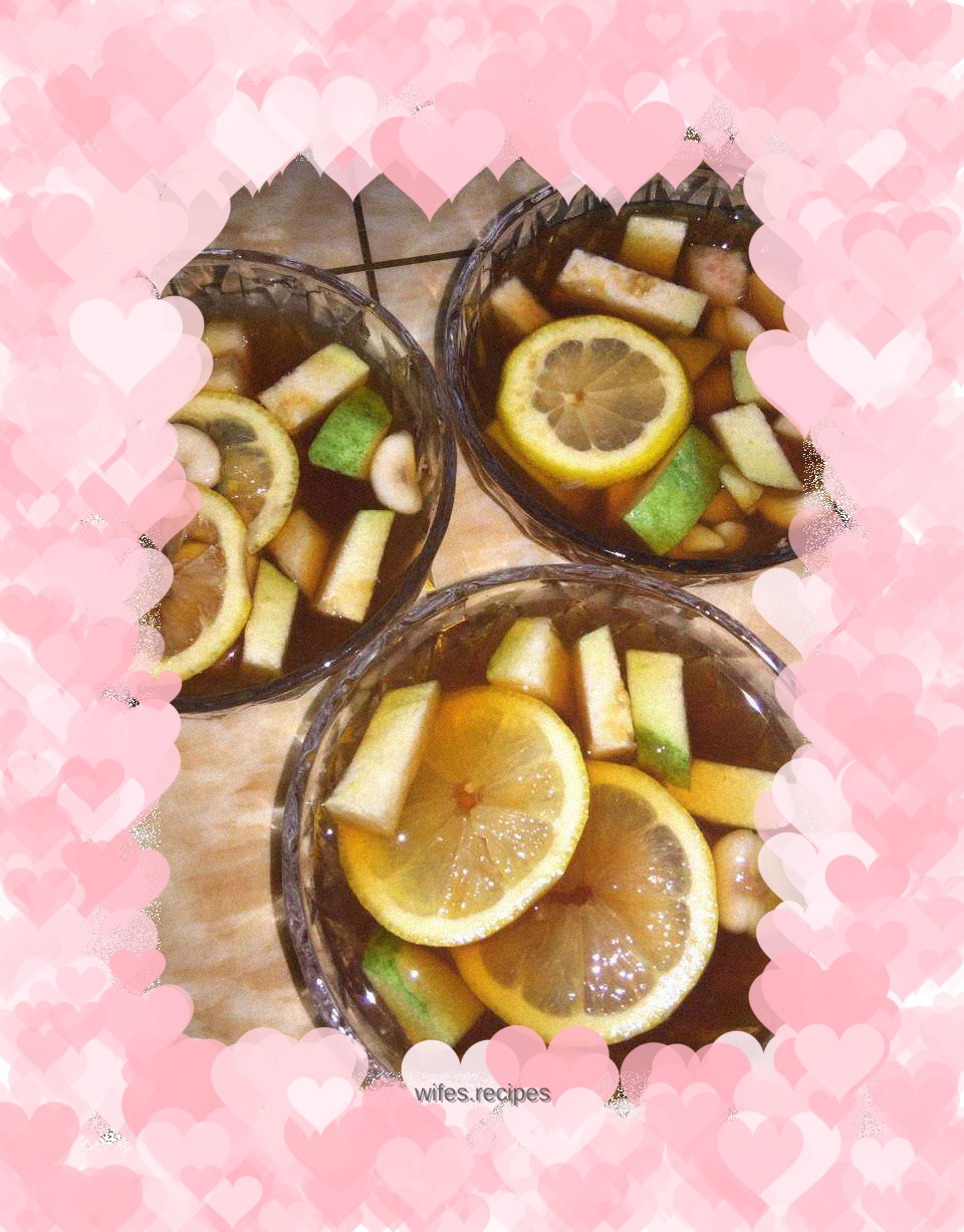 Lemon fruit black tea