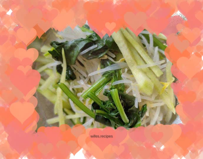 Reduced fat mixed with three shredded noodles