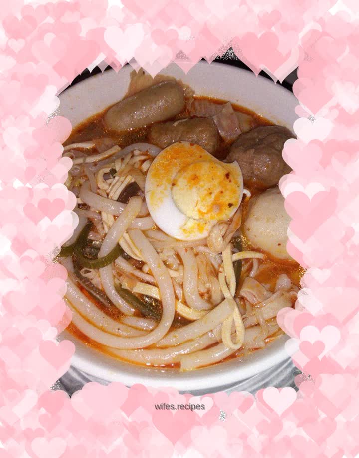 Homemade rice noodles