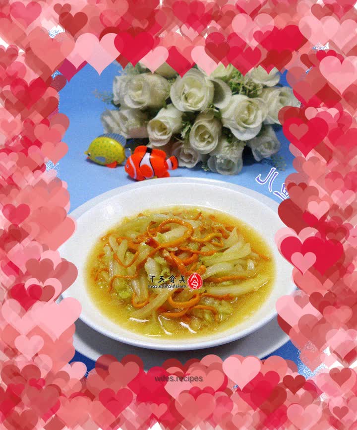 Stir-fried cabbage with Cordyceps mushrooms