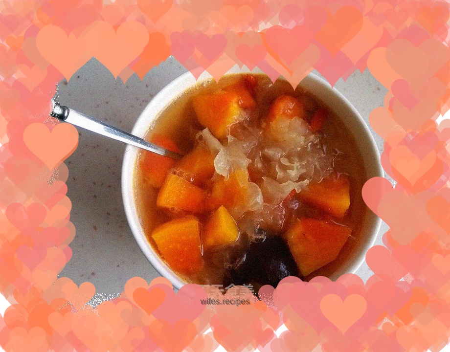 Papaya and Tremella Soup